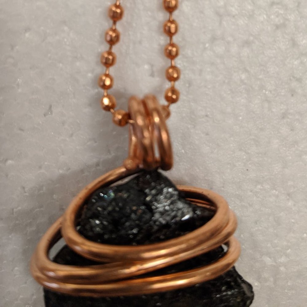 Black Tourmaline Healing Stone with Copper Necklac - Picture 4 of 7